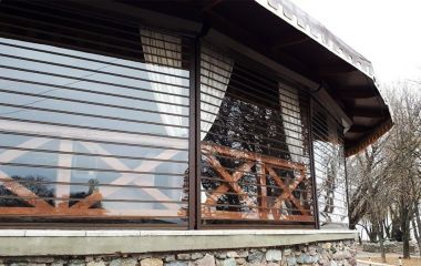 Wie kann ich meinen Balkon mit Rollläden aus Polycarbonat vor Regen schützen? Wie kann ich meinen Balkon mit Rollläden aus Polycarbonat vor Regen schützen?