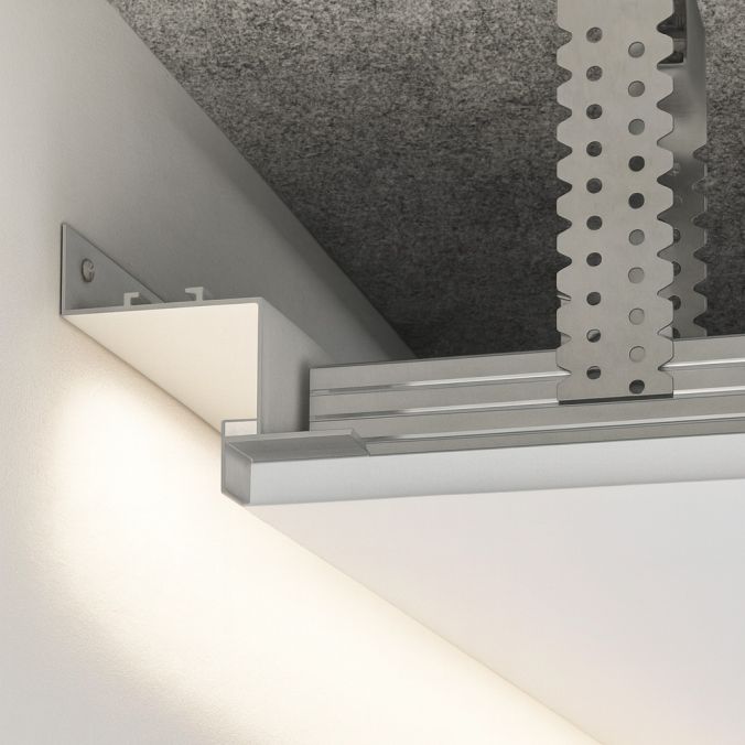 Schattennahtprofil 40х50 unter LED-Beleuchtung ohne Beschichtung Weiß