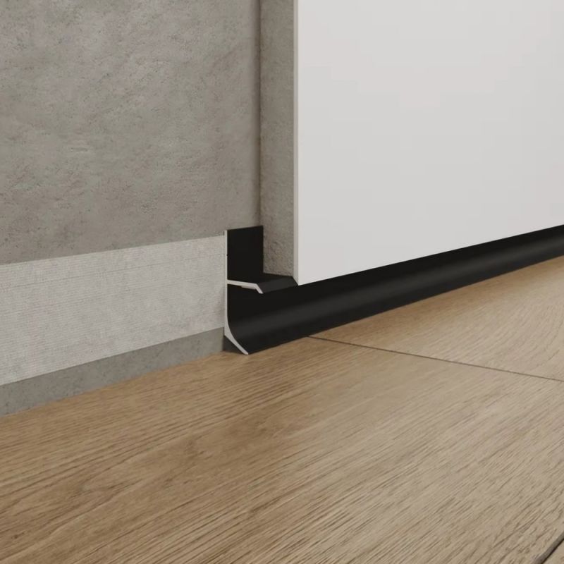 Ukryta listwa przypodłogowa 20 mm czarny Ukryta listwa przypodłogowa 20 mm czarny