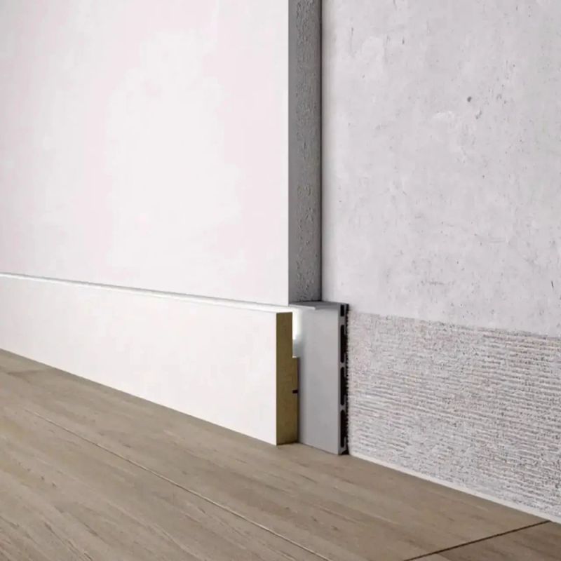 Inserto de MDF para zócalo oculto de 60×15 mm con ranura para tiras LED Inserto de MDF para zócalo oculto de 60×15 mm con ranura para tiras LED
