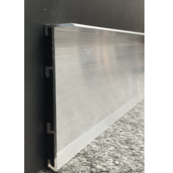 Ukryta listwa przypodłogowa 60x13.5 mm